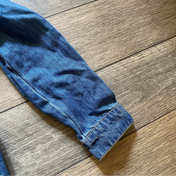 Old Navy || Sherpa Lined Denim Trucker Jacket - Picture 8 of 10